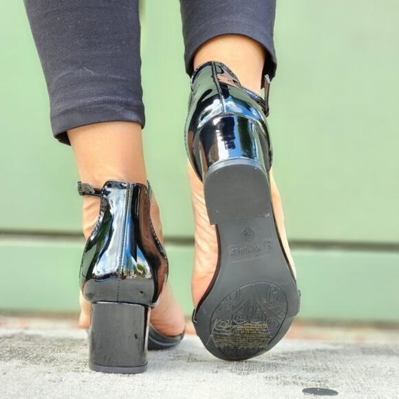 Women's Patent Chunky Heel Sandals Low Heel Black Ankle Strap - Picture 5 of 5